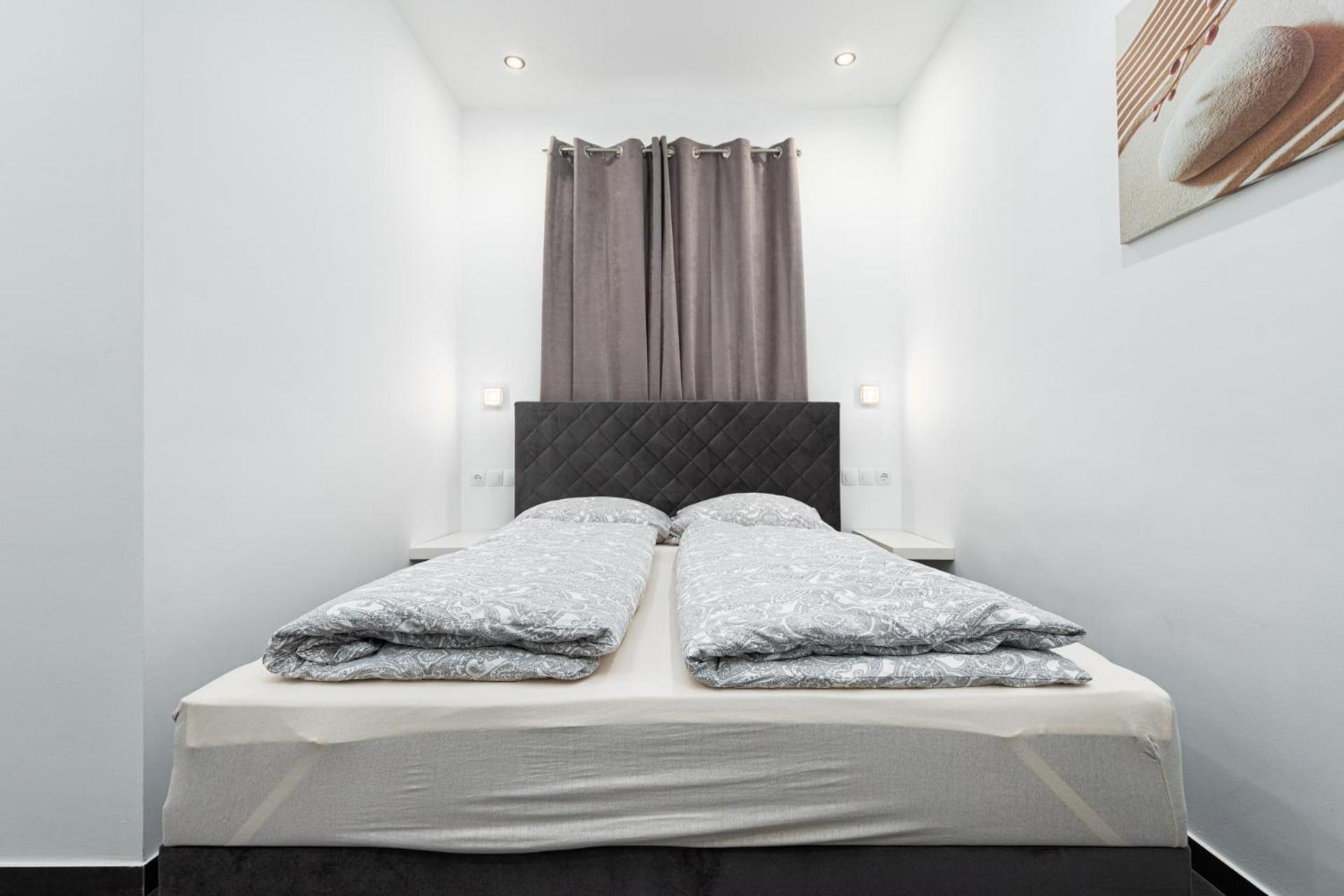 Rooms And Studio Flora Poreč Kültér fotó