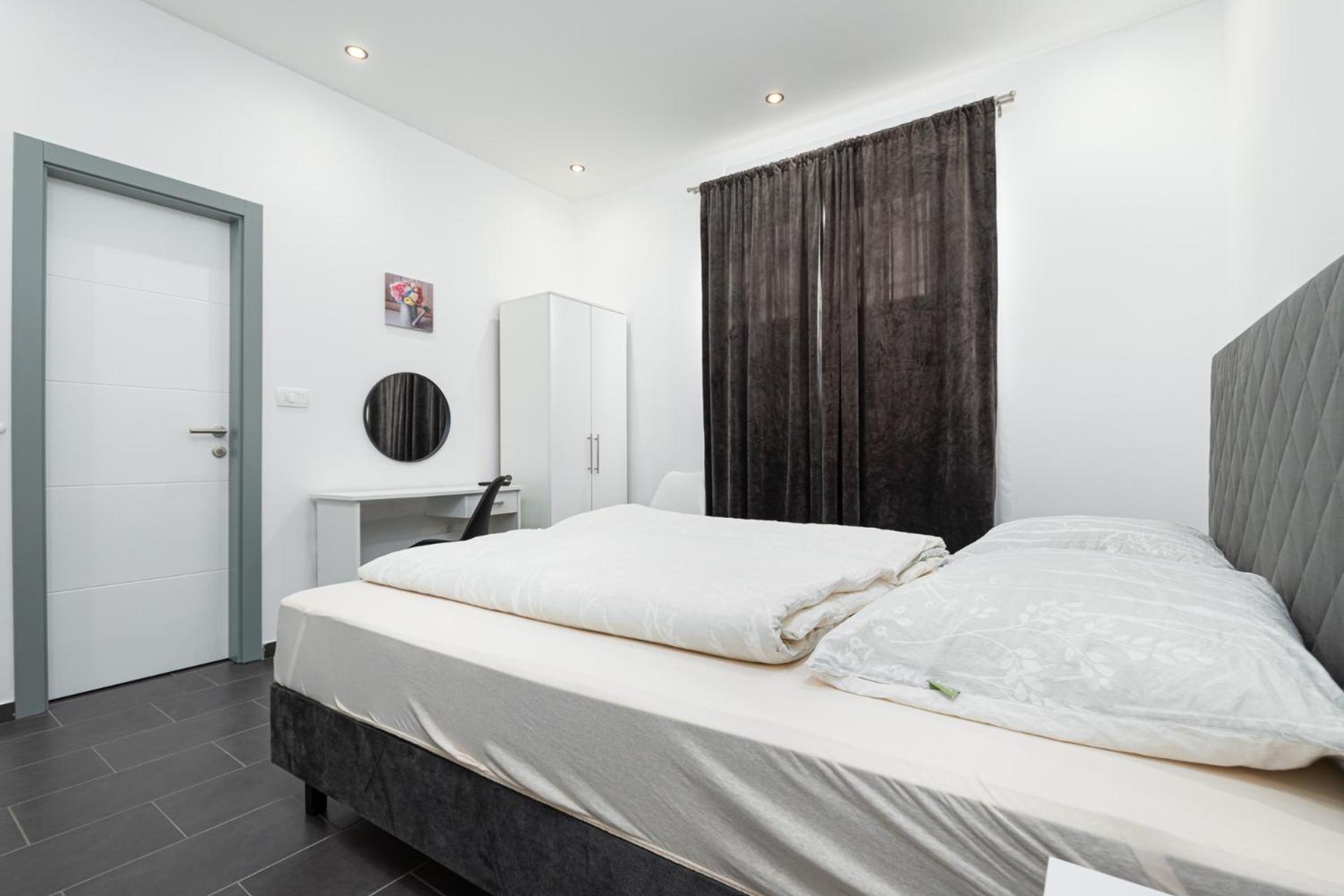 Rooms And Studio Flora Poreč Kültér fotó