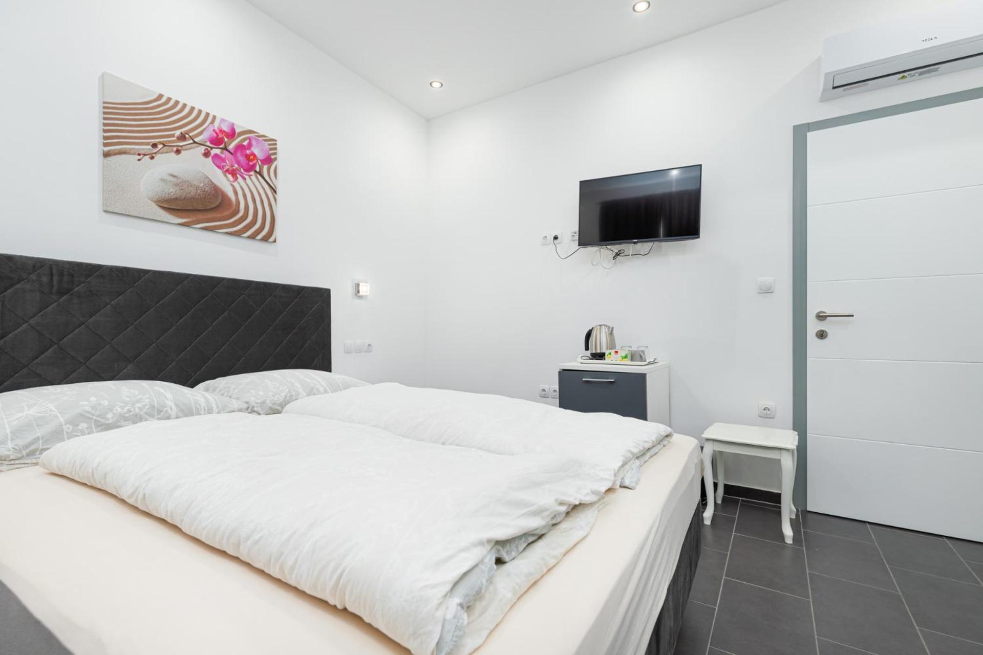 Rooms And Studio Flora Poreč Kültér fotó