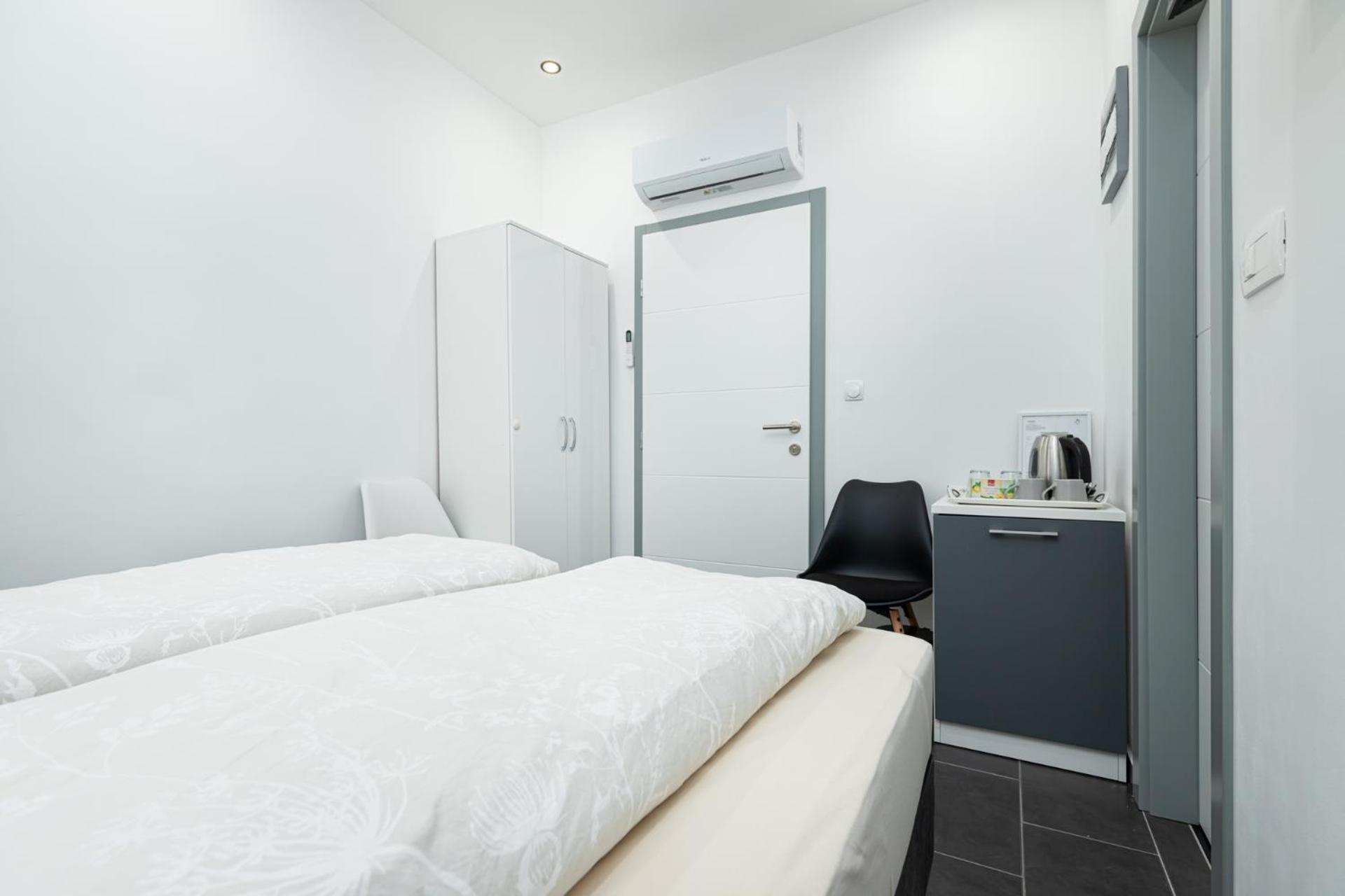 Rooms And Studio Flora Poreč Kültér fotó