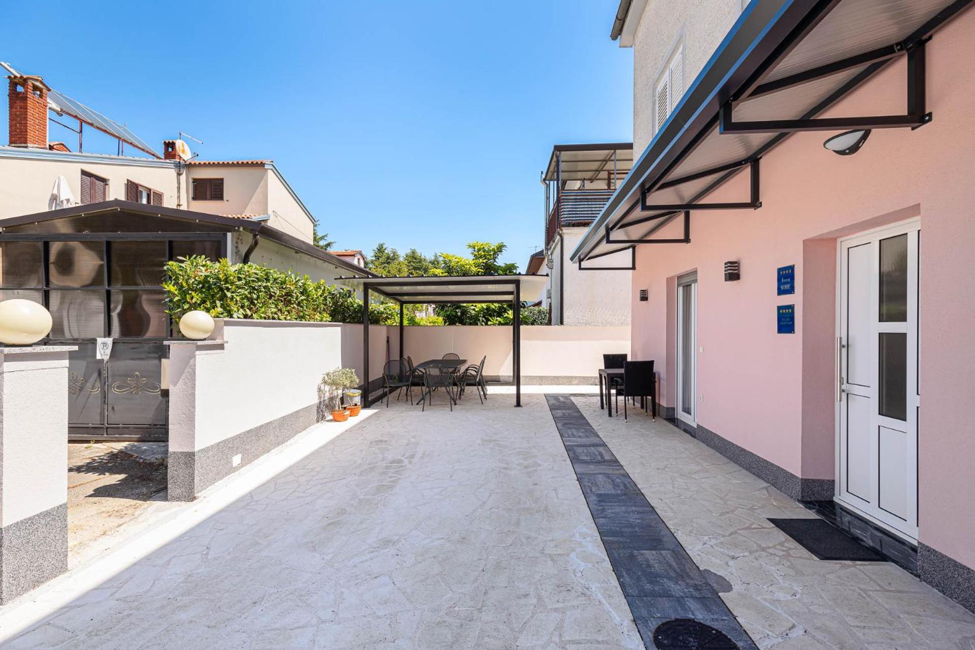 Rooms And Studio Flora Poreč Kültér fotó